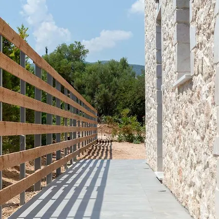 Villa Kefalonia Stone - Petros Kefalonica *