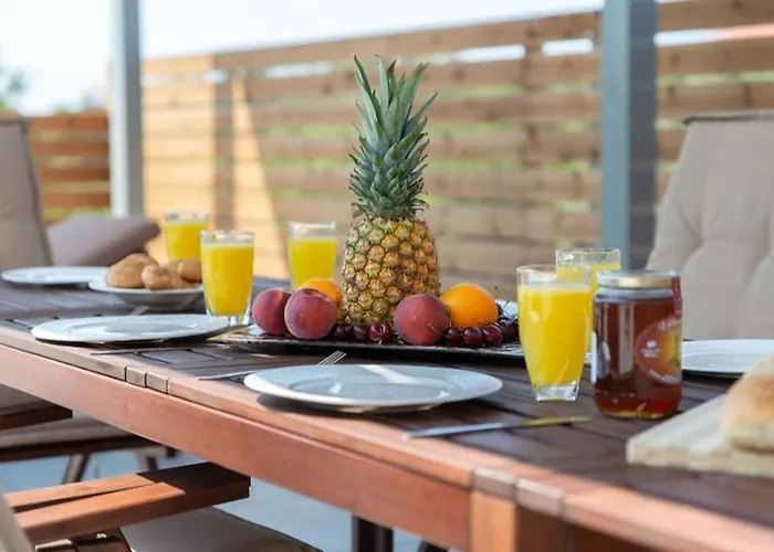 Kefalonia Stone - Petros Kefalonica Trapezaki (Kefalonia)