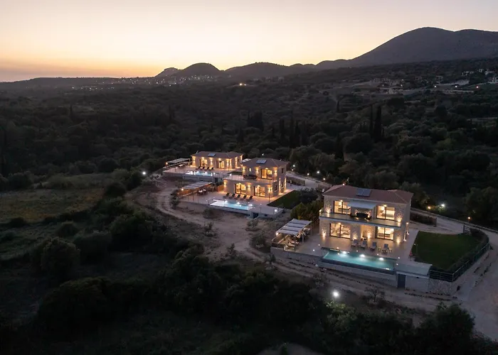 Kefalonia Stone - Petros Kefalonica Trapezaki (Kefalonia)