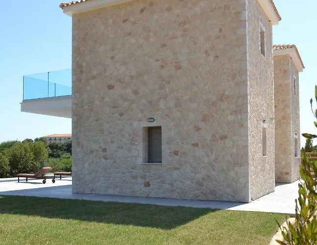 Kefalonia Stone - Petros Kefalonica * Trapezaki (Kefalonia)