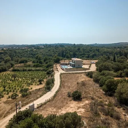 Kefalonia Stone - Petros Kefalonica * Trapezaki (Kefalonia)