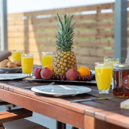 Kefalonia Stone - Petros Kefalonica Trapezaki (Kefalonia)