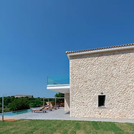 Kefalonia Stone - Petros Kefalonica